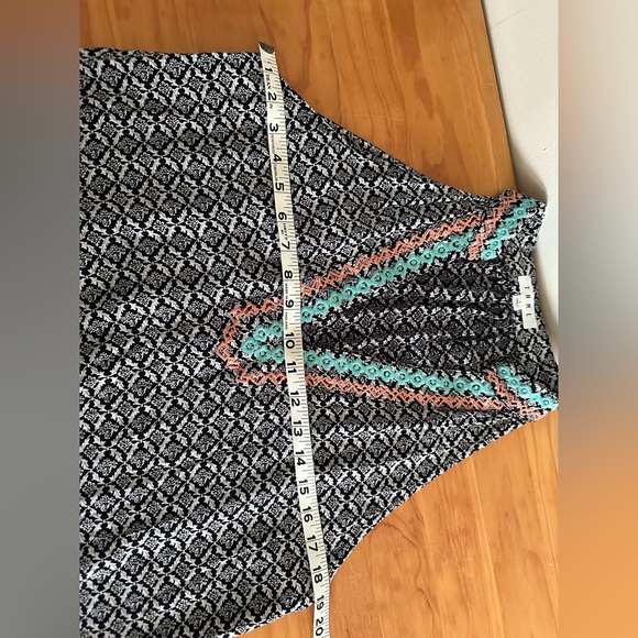 THML women’s large artsy leaf print bohemian embroidered accented shift dress - Picture 7 of 10